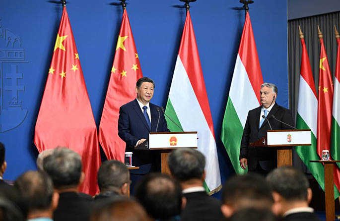 Xi y Orban ofrecen conferencia de prensa conjunta en Budapest