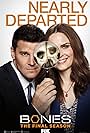 David Boreanaz and Emily Deschanel in Bones (2005)