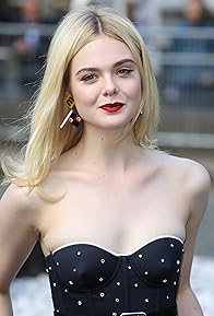 Primary photo for Elle Fanning