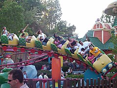 Chip 'n' Dale's Gadget Coaster à Disneyland