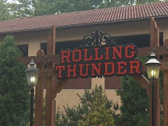 Entrée de Rolling Thunder à Six Flags Great Adventure