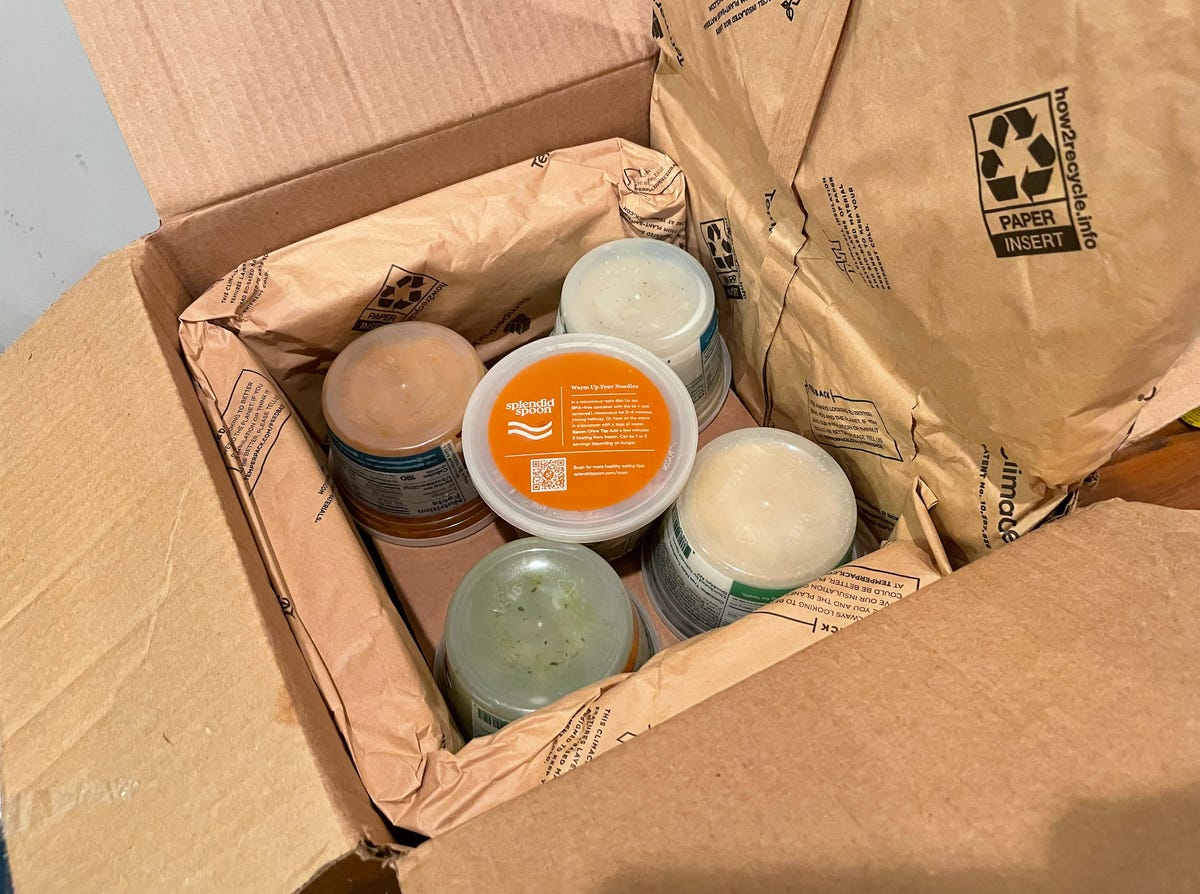 box of splendid spoon soups and smoothies