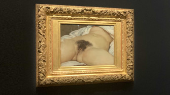 L’Origine du monde de Courbet, « le nu le plus nu de l’histoire de l’art », vandalisée au Centre Pompidou-Metz