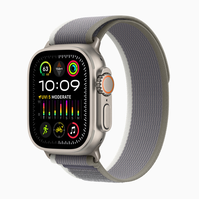 L’Apple Watch Ultra 2 avec la nouvelle Boucle Trail vert/gris.