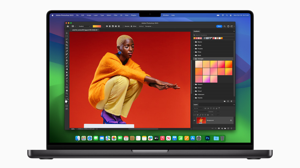 M3 Pro çipe sahip yeni MacBook Pro, Adobe Photoshop iş akışıyla gösteriliyor.