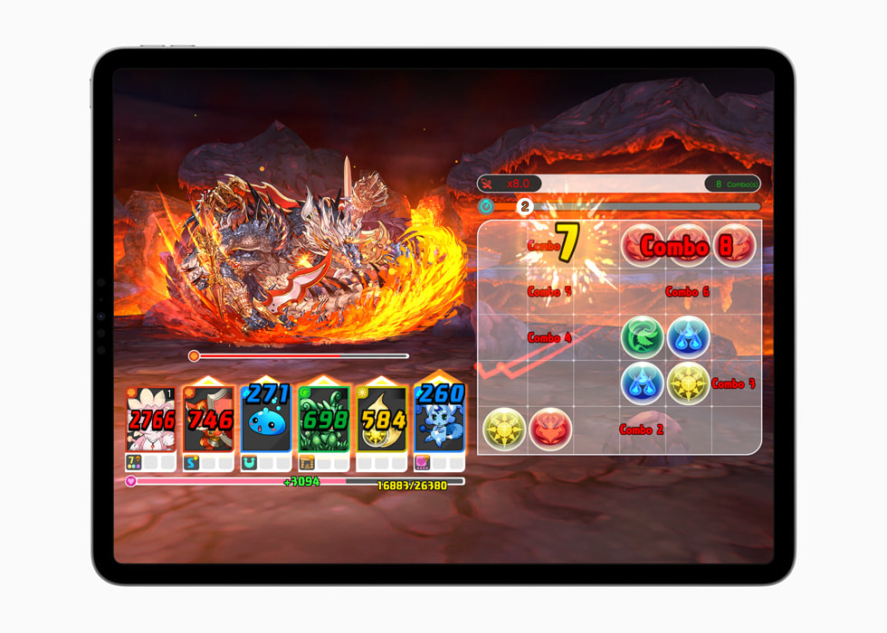 iPadに表示されている「Puzzles & Dragons」のゲームプレイ。