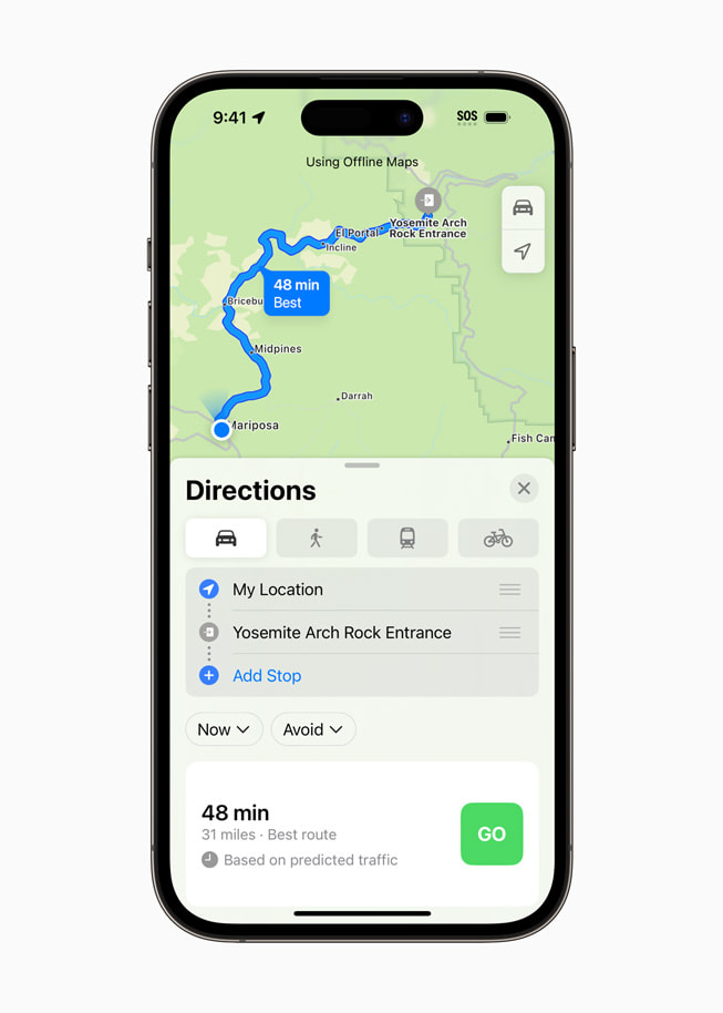 iPhone 14 Pro som visar en offlinekarta med vägbeskrivningar till ingången till Yosemite Arch Rock.