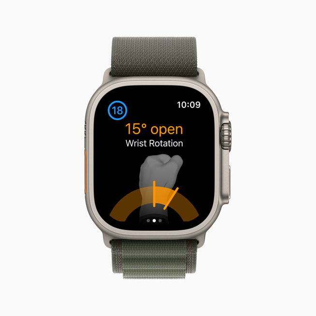 Apple Watch Ultra shows wrist rotation in the Golfshot app.