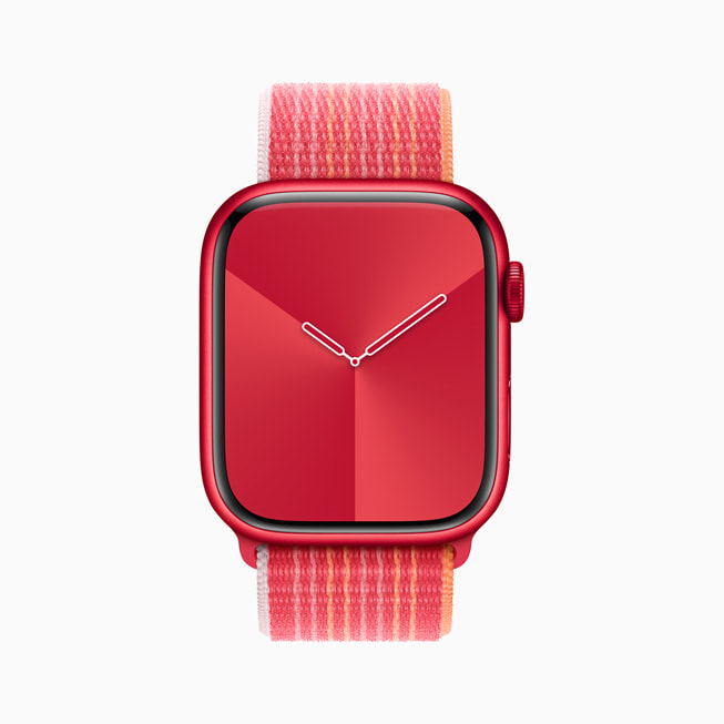 Rode wijzerplaat ‘Verloop­tint’ op een (PRODUCT)RED Apple Watch Series 8 met aluminium kast en geweven sportbandje.