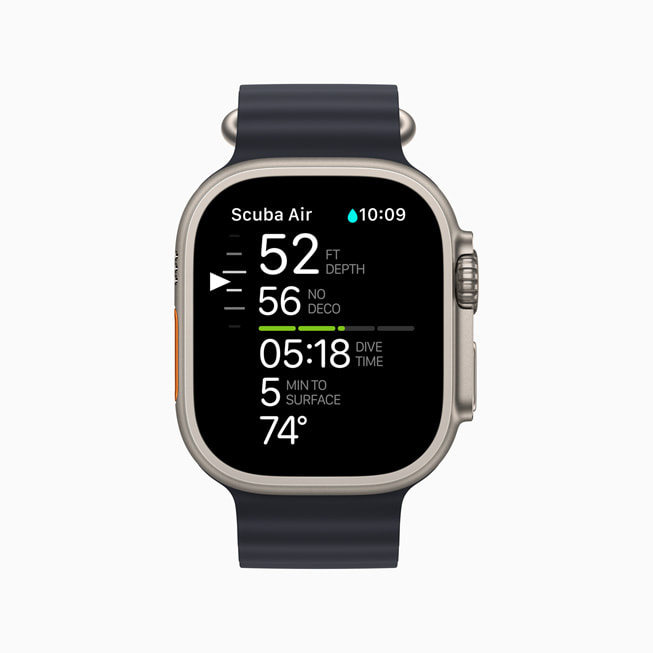 Se muestra la app Oceanic+ en un Apple Watch Ultra.
