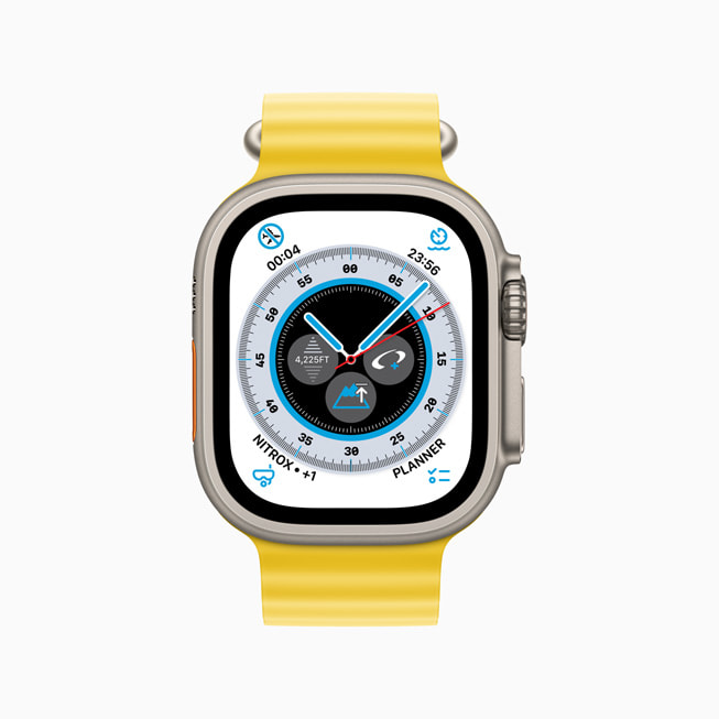 Complicações do Oceanic+ mostradas no Apple Watch Ultra.