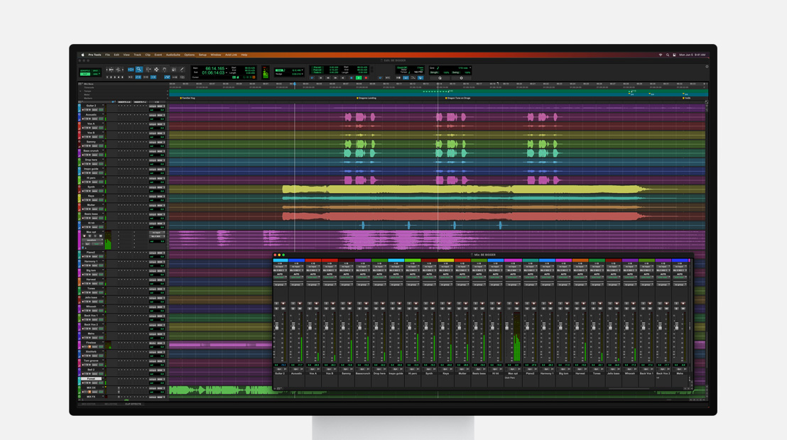 Obrazovka displeja Pro Display XDR, na ktorej je zobrazená produkcia hudby