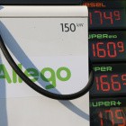 GEIG-Novelle beschlossen: Wirtschaft kritisiert Ladestellenpflicht an Tankstellen