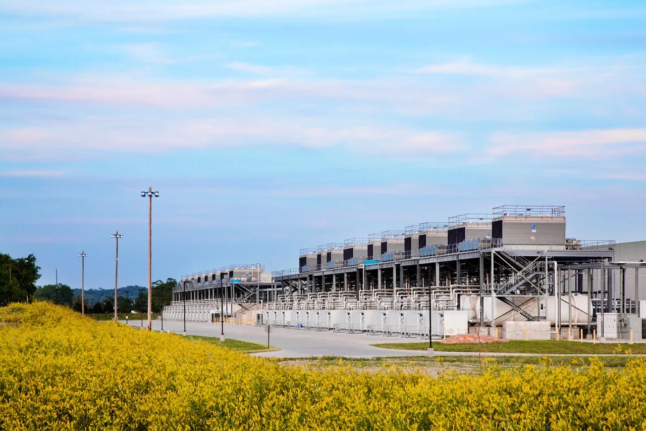 Wildflowers bloom around cooling towers at our Council Bluffs, Iowa data center.