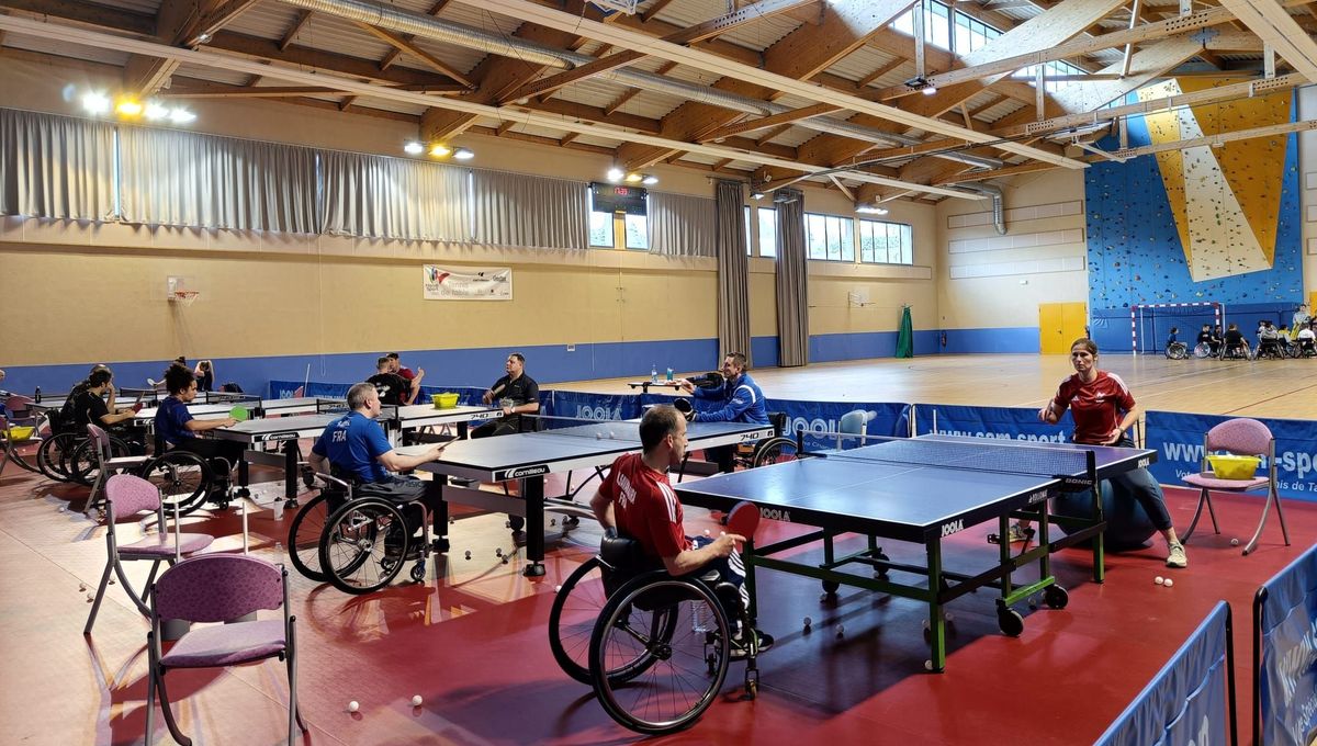 L'équipe de France de Para Tennis de table paralympique s'entraîne au complexe Euroméditerranéen de Montrodat