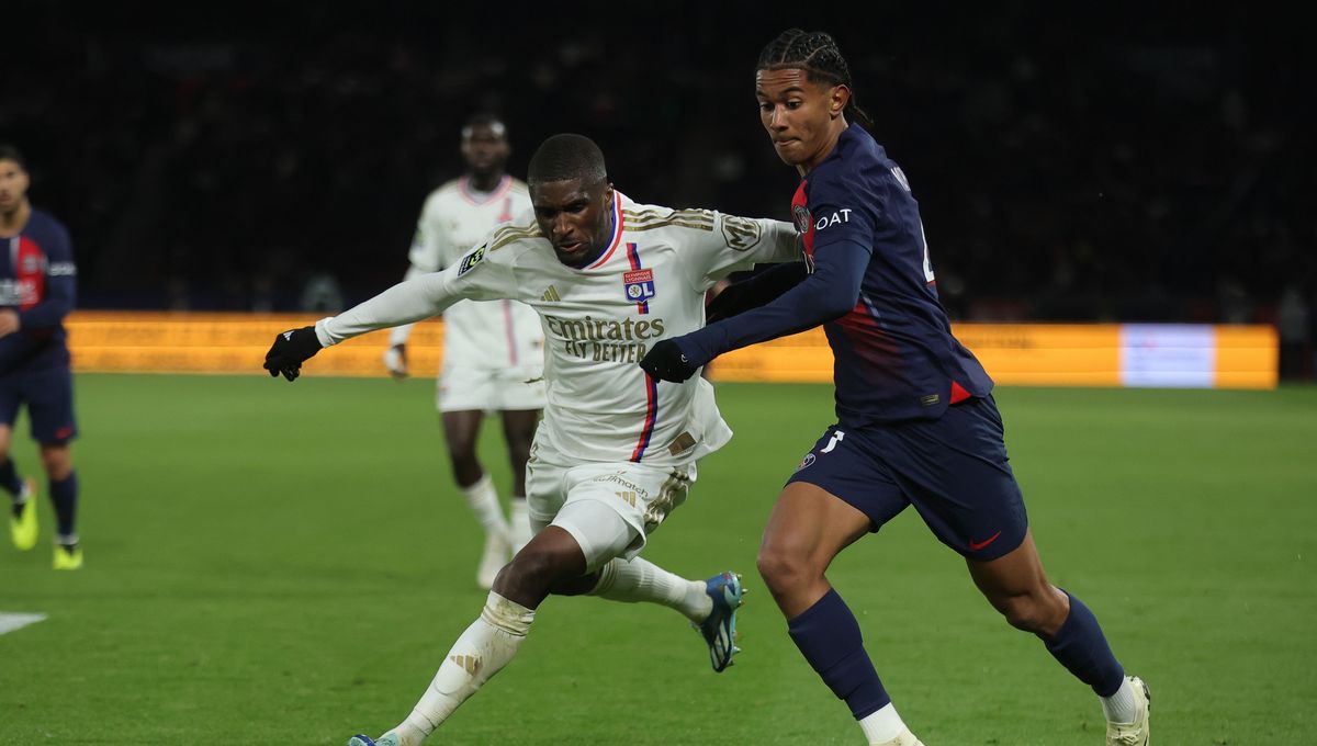 Senny Mayulu est entré en jeu contre Lyon avant d'être titulaire contre Lorient. Il pourrait de nouveau jouer face au Havre.