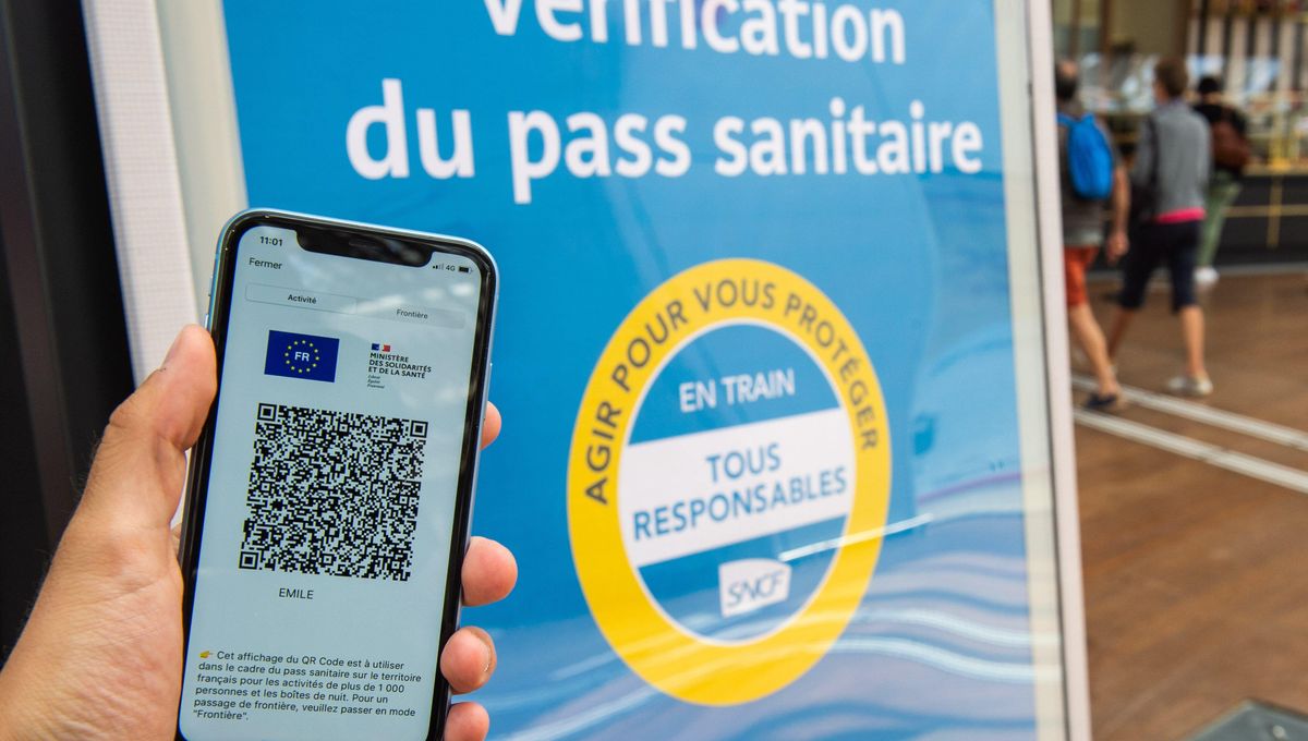 Vérification de pass sanitaire en gare SNCF