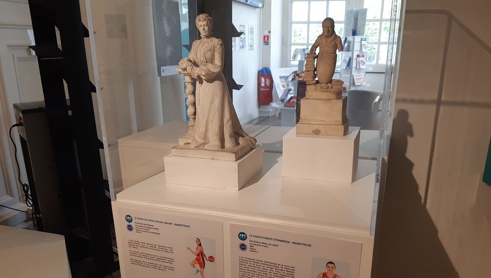 La maison des musées de Bourges propose des oeuvres sélectionnées par les sportifs de haut niveau de la ville