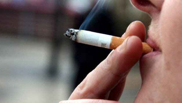 Les pauses cigarettes représentent un manque à gagner moyen de 2.350 euros par employé fumeur et par an.