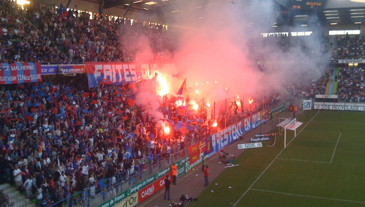 Le stade Michel-d'Ornano et les supporters du Stade Malherbe Caen (photo d'illustration).