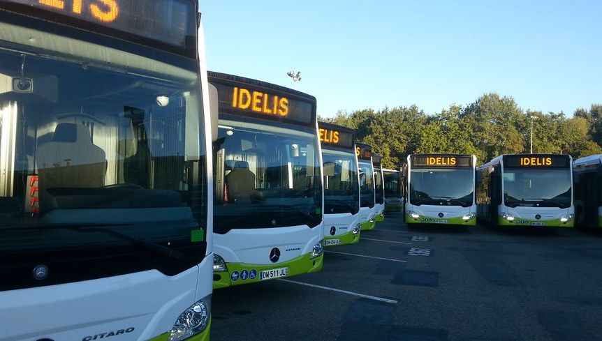 Le dépôt des bus Idélis bloqué à Pau par des manifestants opposés à la réforme des retraites