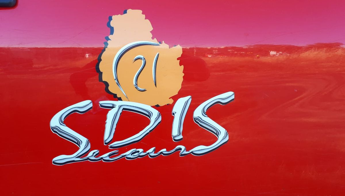 Les pompiers du SDIS 21 sont intervenus à Saint-Apollinaire sur une affaire de voiture-bélier