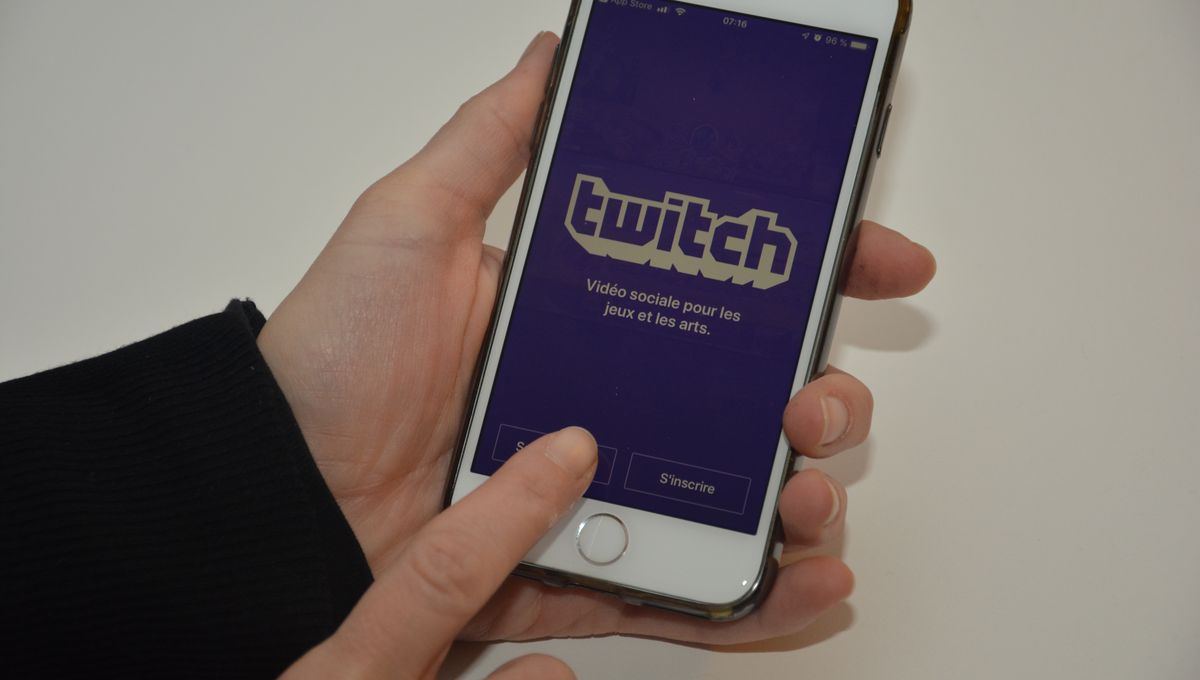 L'application Twitch sur un smartphone. Février 2019.