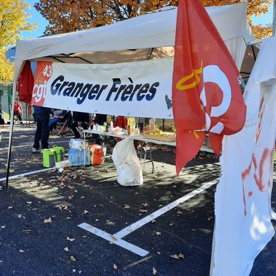 Un piquet de grève est en place devant l'usine Granger Frères