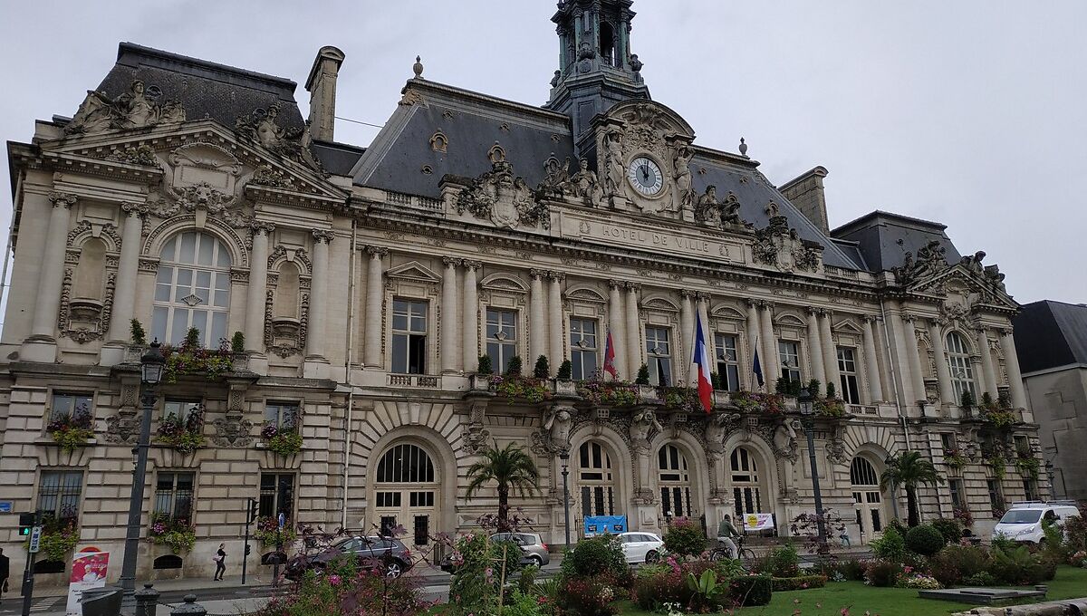 La municipalité de Tours réalise environ 50 millions d'euros d'achats par an