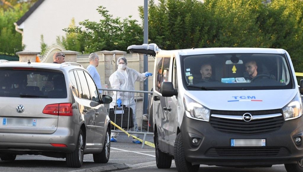 L'homme soupçonné d'avoir tué son ex-femme et leurs deux enfants retrouvés morts jeudi à Dreux (Eure-et-Loir) est mis en examen