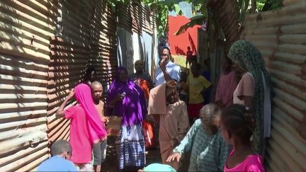 Choléra à Mayotte : un enfant de trois ans est mort, 65 cas recensés (France 2)
