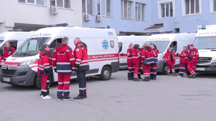 Guerre en Ukraine : Kiev fait évacuer deux hôpitaux en urgence (franceinfo)
