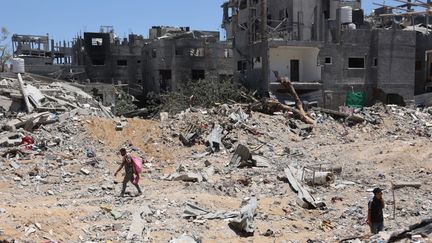 Des immeubles détruits à Jabalia, dans la bande de Gaza, le 1er juin 2024. (OMAR AL-QATTAA / AFP)
