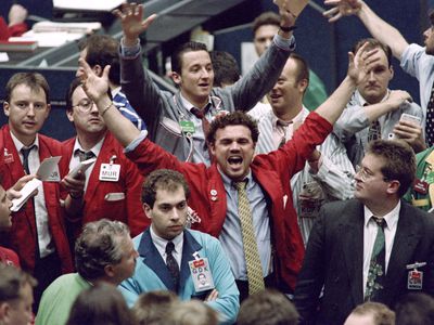 Futures traders on the floor of an Exchange