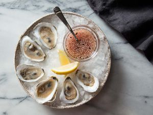 20181115-how-to-serve-oysters-vicky-wasik-19