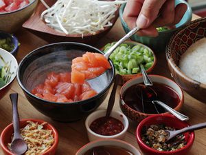 20160608-poke-tuna-hamachi-octopus-salmon-hawaii-recipe--party-4.jpg