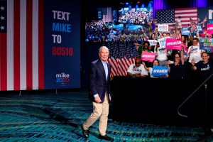 Democratic presidential hopeful former New York mayor Mike Bloomberg arrives for a rally at Palm Beach County Convention Center in West Palm Beach, Florida, on Super Tuesday, March 3, 2020. (Photo by Eva Marie UZCATEGUI / AFP) (Photo by EVA MARIE UZCATEGUI/AFP via Getty Images)