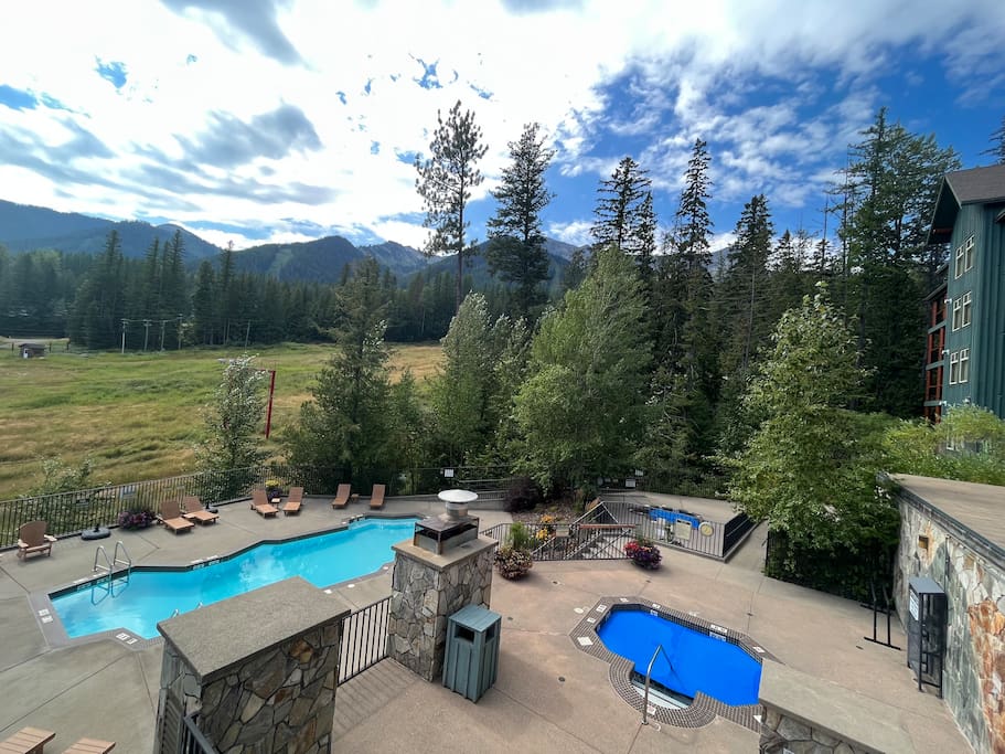 Ski In-Out Location | 1 Bed | Hot Tubs, Pool & Gym