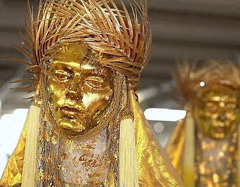 Kostüme für Aida – goldene Maske