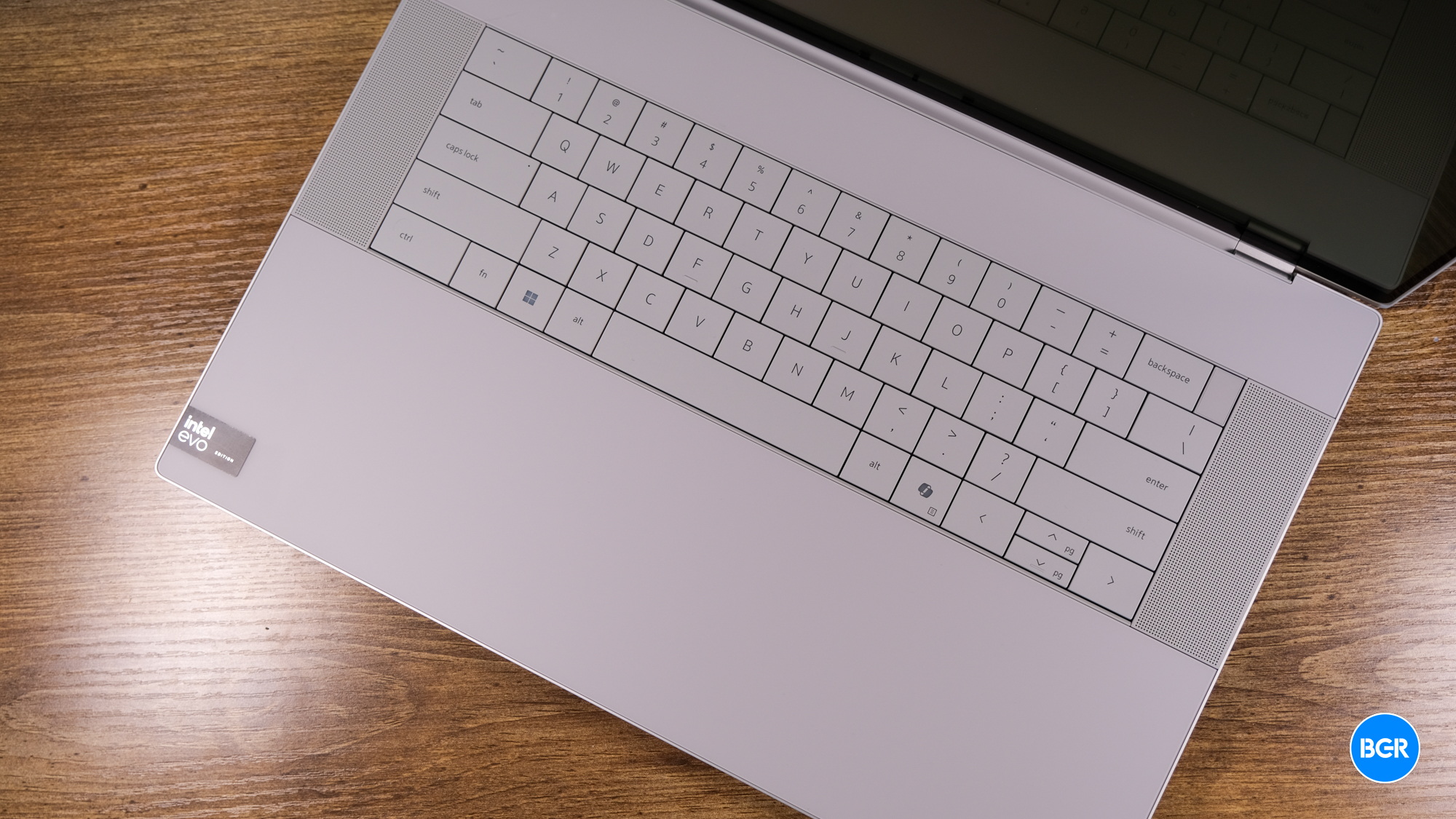 Keyboard and touchpad on the Dell XPS 16 (9640)