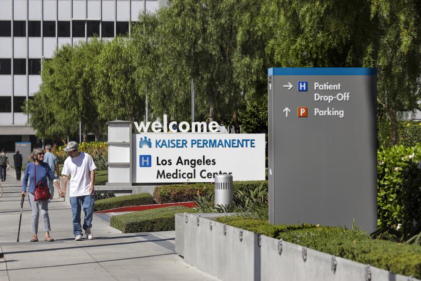 Los Angeles, CA - September 30: Kaiser Permanente's Los Angeles Medical Center on Sunset Blvd. on Thursday, Sept. 30, 2021 in Los Angeles, CA. (Irfan Khan / Los Angeles Times)