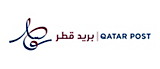 スタイル化されたアラビア語の飾り文字と英語の "Qatar Post" で装飾された Qatar Post のロゴ
