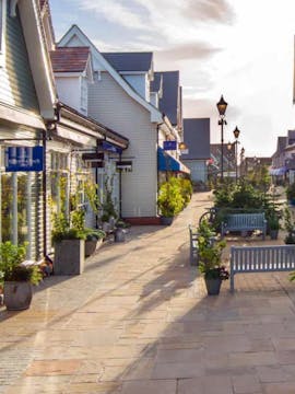 London to Bicester Village Tours