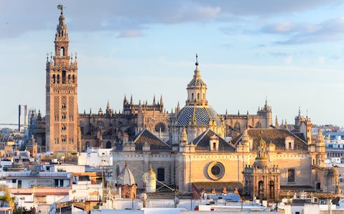 seville cathedral and giralda skip-the-line tickets-1