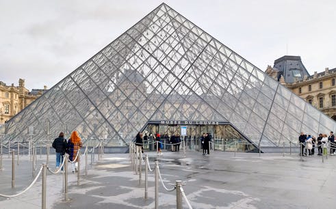 louvre museum reserved access tickets with optional audioguide-1