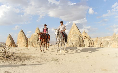 2-hour horseback riding in the valleys of cappadocia-1