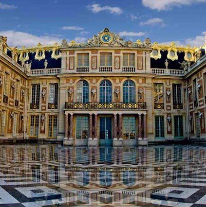 Discover the Opulence of the Hall of Mirrors Versailles