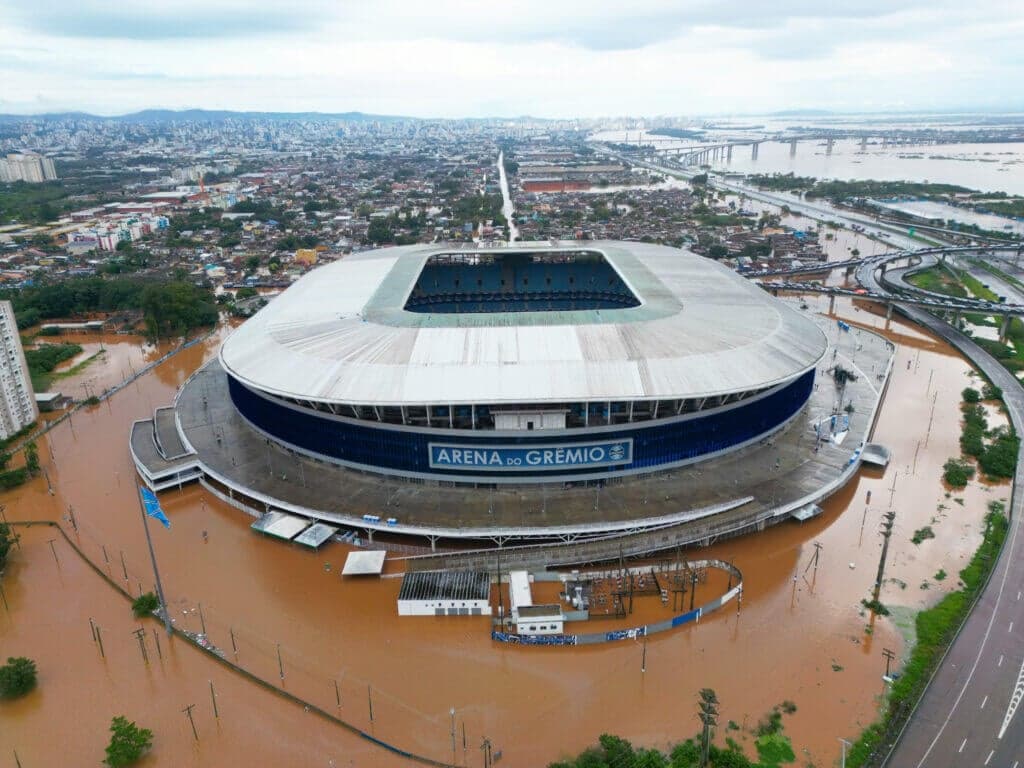 Brazil floods: Three top-flight clubs have matches suspended for three weeks