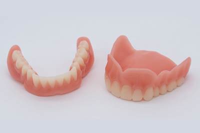 3D Systems Develops Multimaterial, One-Piece Jetted Denture Solution