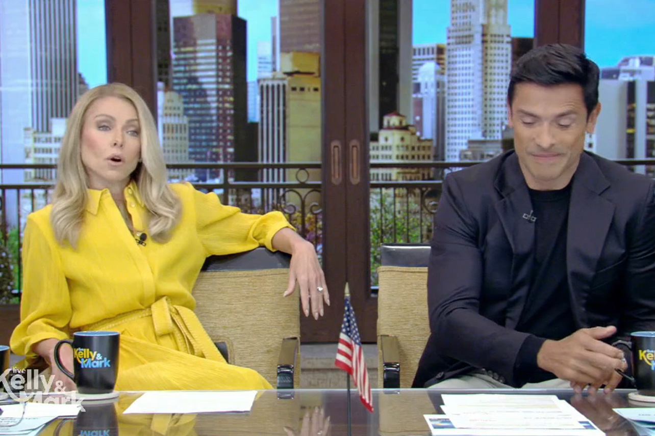 'Live's Kelly Ripa And Mark Consuelos Say They Could Never Be Part Of A Throuple: "I Can't Even Understand Their Scheduling"